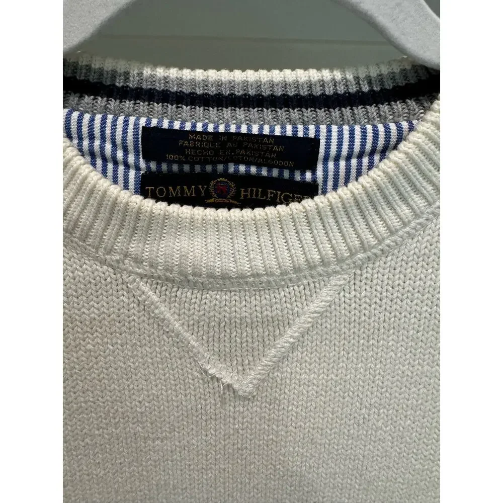 Vintage Tommy Hilfiger Knit‎ Embroidered Crew Neck Sweater Size Large